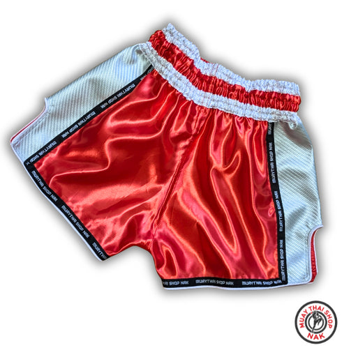 オーダーキックパンツ(ショート丈)レッドxシルバー、サテン生地とSyntheticレザーを使用したカスタムパンツ