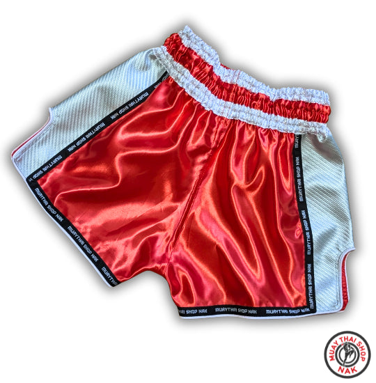 オーダーキックパンツ(ショート丈)レッドxシルバー、サテン生地とSyntheticレザーを使用したカスタムパンツ