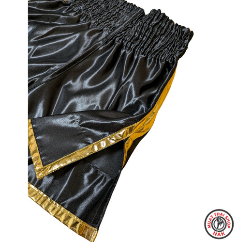 オーダーキックパンツ(ミドル丈) ブラックxゴールド | 刺繍カスタム対応、耐久性のあるサテン生地