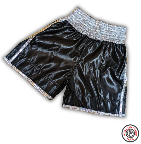 オーダーキックパンツ(ミドル丈) ブラックxシルバー | ムエタイ&キックボクシング対応