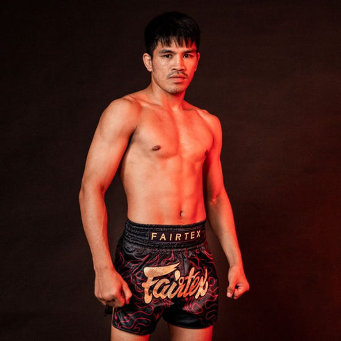 Fairtex BS1920ムエタイ&キックパンツ、スリムカットデザイン、動きやすさを追求