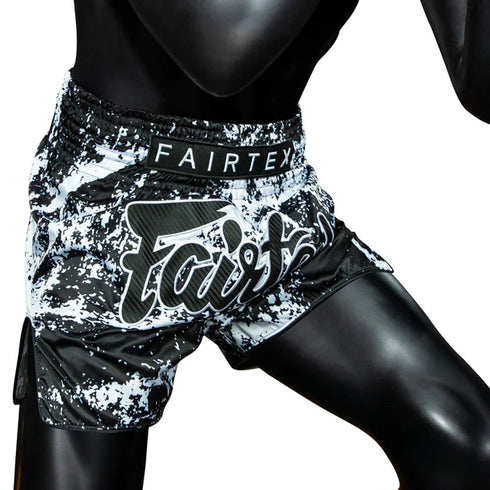 Fairtex BS1949ムエタイ&キックパンツ、ジップロックパッケージとハンガー付属