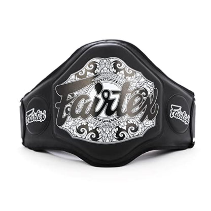 Fairtex BPV3トレーナーベリープロテクター、軽量化と保護性能向上のための強化デザイン
