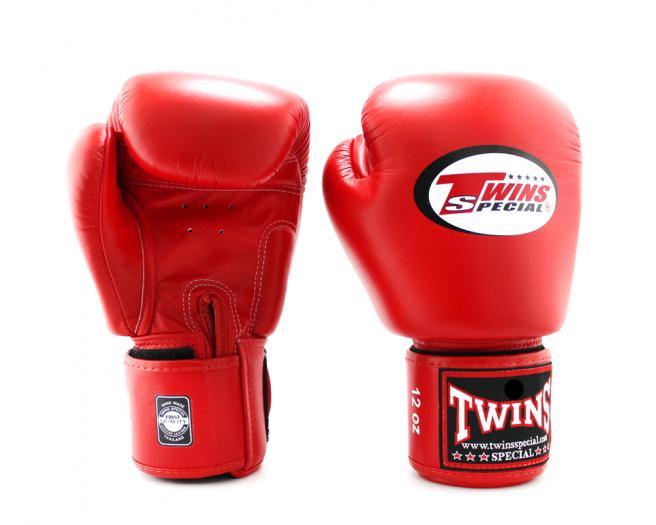 Twins Specialボクシンググローブ BGVL3、レッド、公式タグ付き、新品未使用、ムエタイ＆キックボクシング対応
