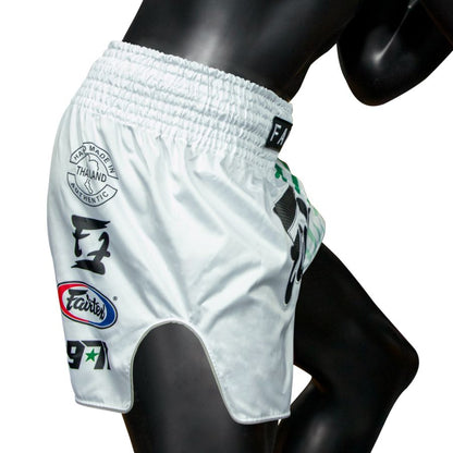 Fairtex BS1923ムエタイ＆キックパンツ、ジップロックパッケージとハンガー付属
