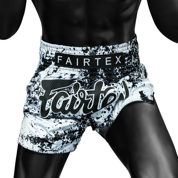 Fairtex BS1948パンツ、耐久性の高いマイクロサテン素材、柔軟性と快適さを提供
