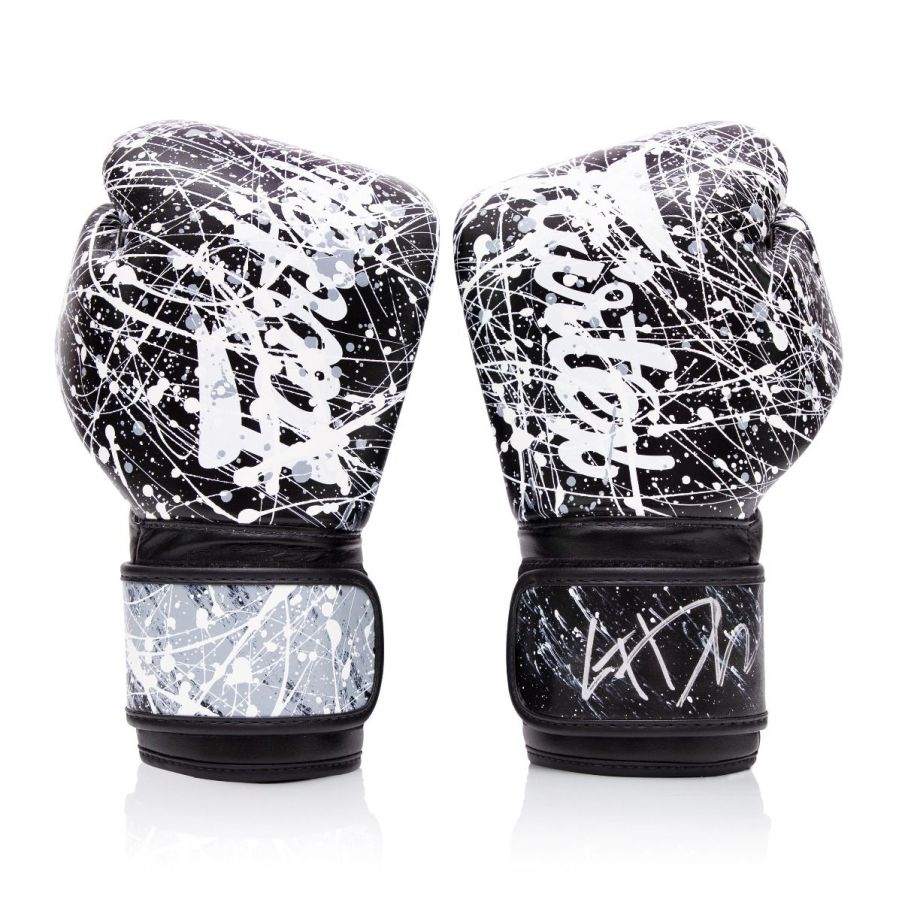 Fairtex BGV14グローブ、手のひら部分に追加パッド、ペイントブラックホワイトのアートデザイン

