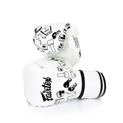 Fairtex BGV14Wグローブ、軽量で耐久性があり、匂いがつきにくいデザイン
