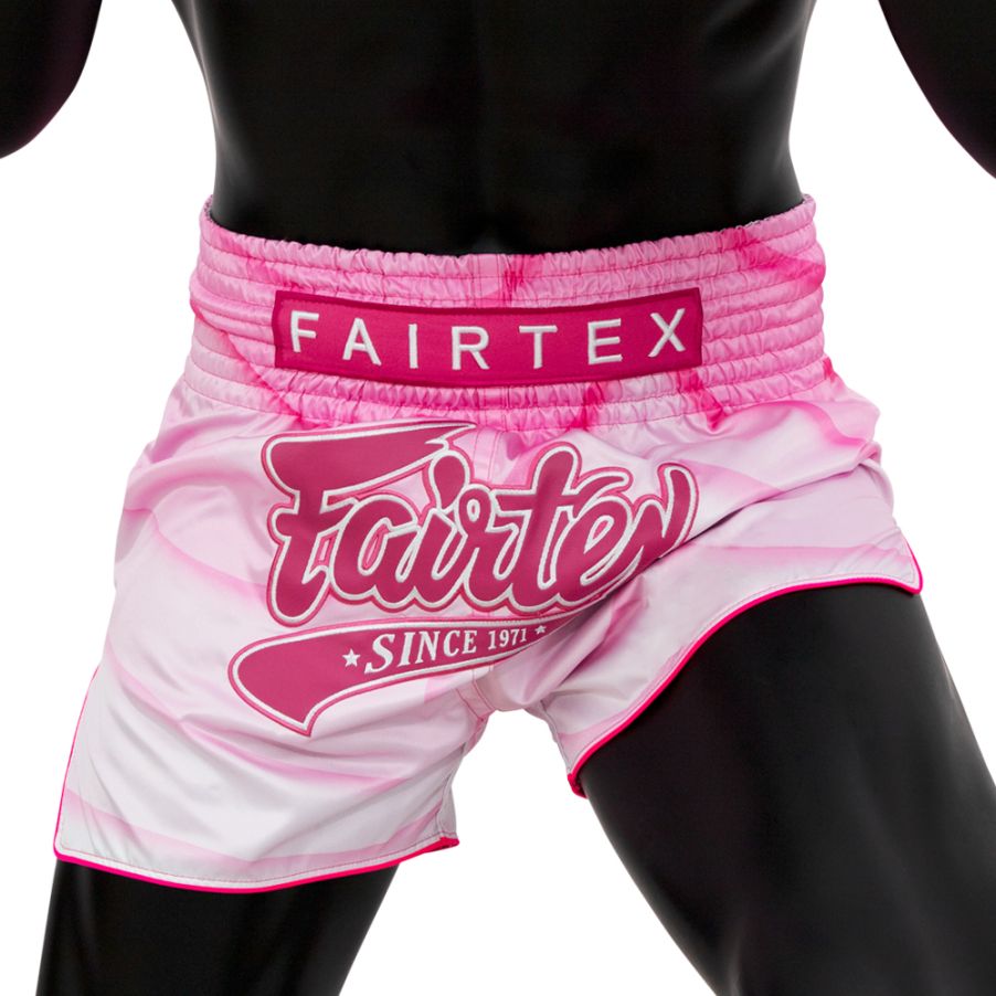 Fairtex BS1914パンツ、ALMAデザイン、耐久性と高級感のあるマイクロサテン素材
