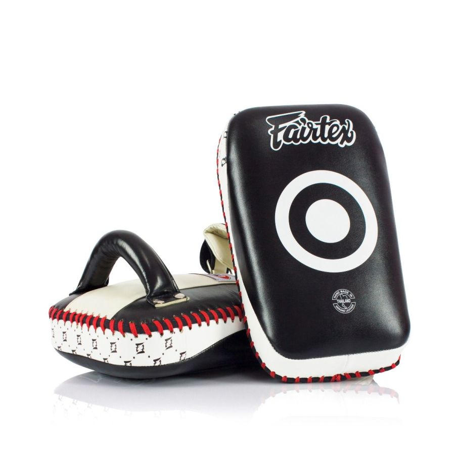 Fairtex カーブキックミット KPLC1 Sサイズ、本革製、耐久性と快適さ
