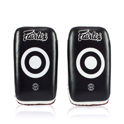 Fairtex KPLC1キックミット、Sサイズ、カーブデザインで腕や肩への負担を軽減
