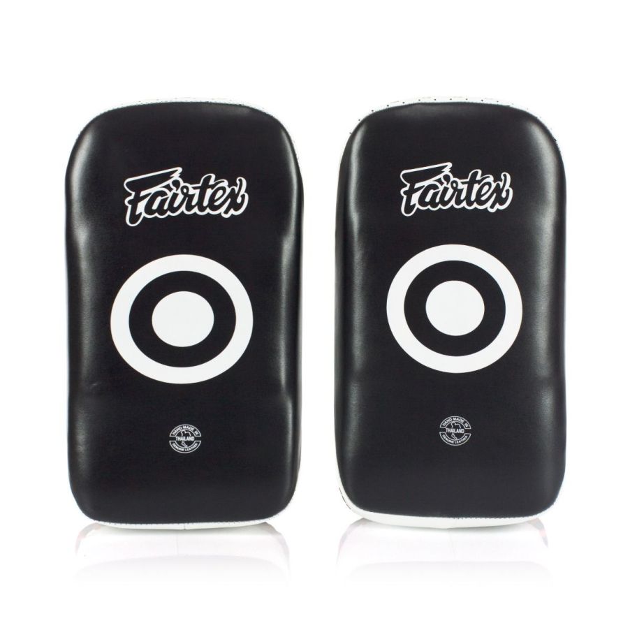 Fairtex KPLC2キックミット、多層フォームパッド、優れた衝撃吸収力
