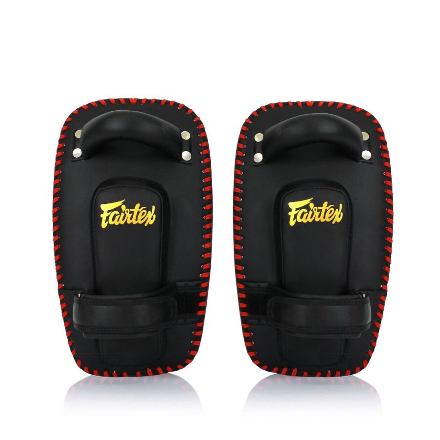 Fairtex KPLC6キックミット、軽量で耐久性のあるマイクロファイバー素材
