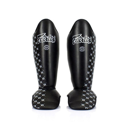 Fairtex レガース SP5 ブラック ムエタイ・キックボクシング用
