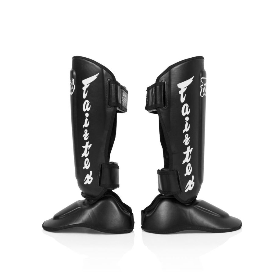 Fairtex SP7 Twisterレガース、180度調整可能、つま先とすねのプロテクション
