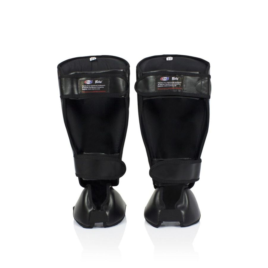Fairtex 取り外し可能レガース、ベルクロストラップで調整可能、最大限のフィット感
