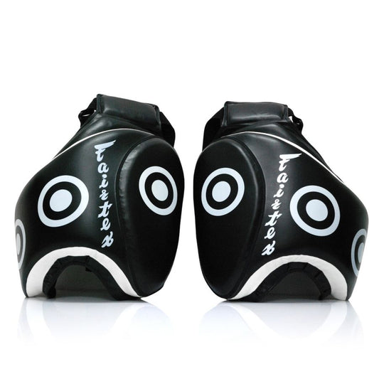 Fairtex ローキックパッド TP3、マイクロファイバーSyntekレザー製、耐久性と軽量性
